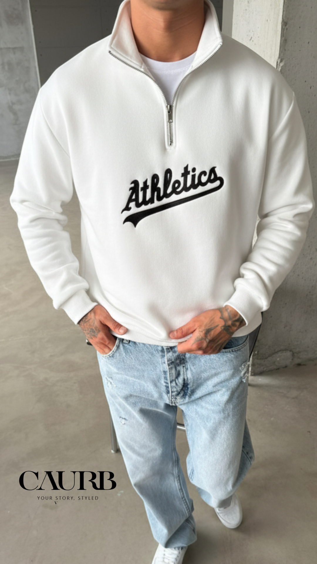 Sweat Zippé “Athletics” ( عبارة عن طرزة Athletics كلمة